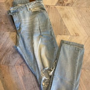 Men’s ASOS Distressed Jeans 34/32